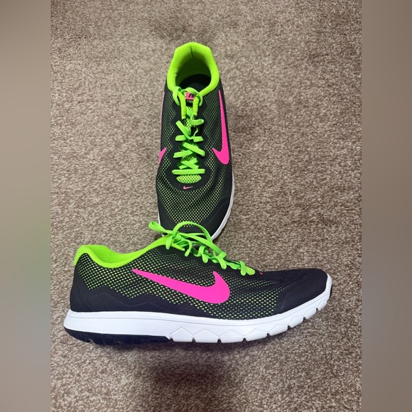 Nike‎ Women's Flex Experience RN 4 Running Shoe Black/Green/Pink Size 11 NEW - Picture 1 of 5